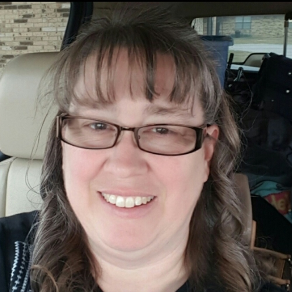 Meet your Posher, Lea